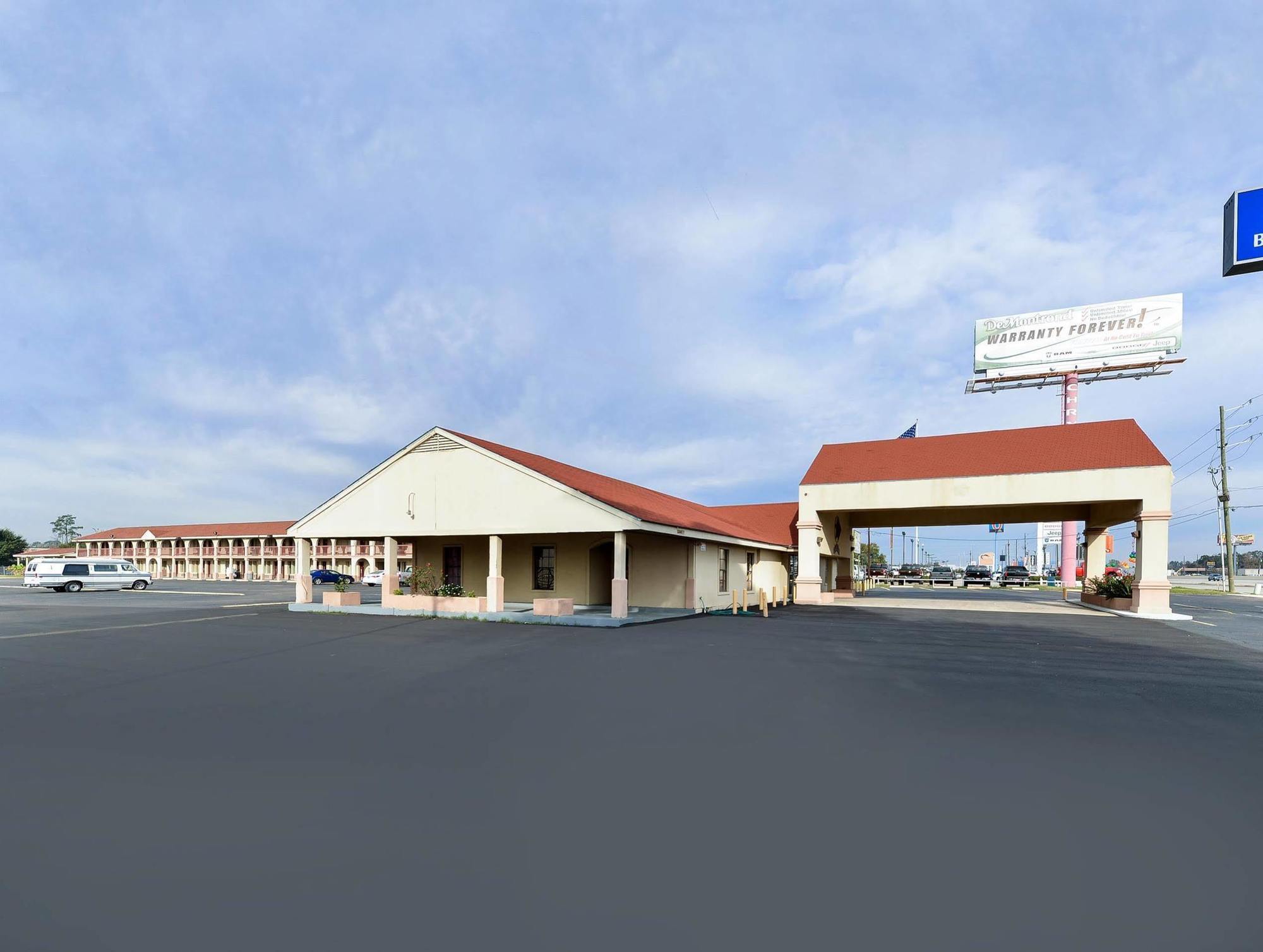 Americas Best Value Inn Conroe Exterior photo